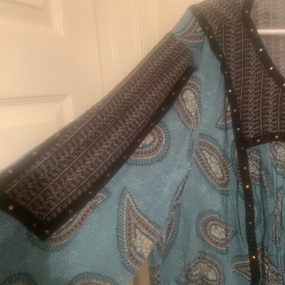 Blouse - Picture 5 of 5